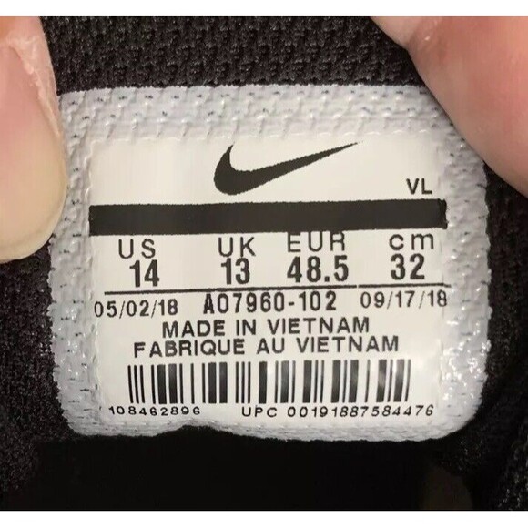 NWOB Nike Huarache Mens Varsity Baseball Metal Cleats Size 14 A07960-102 - Picture 4 of 5